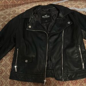 WOMANS FAUX LEATHER JACKET